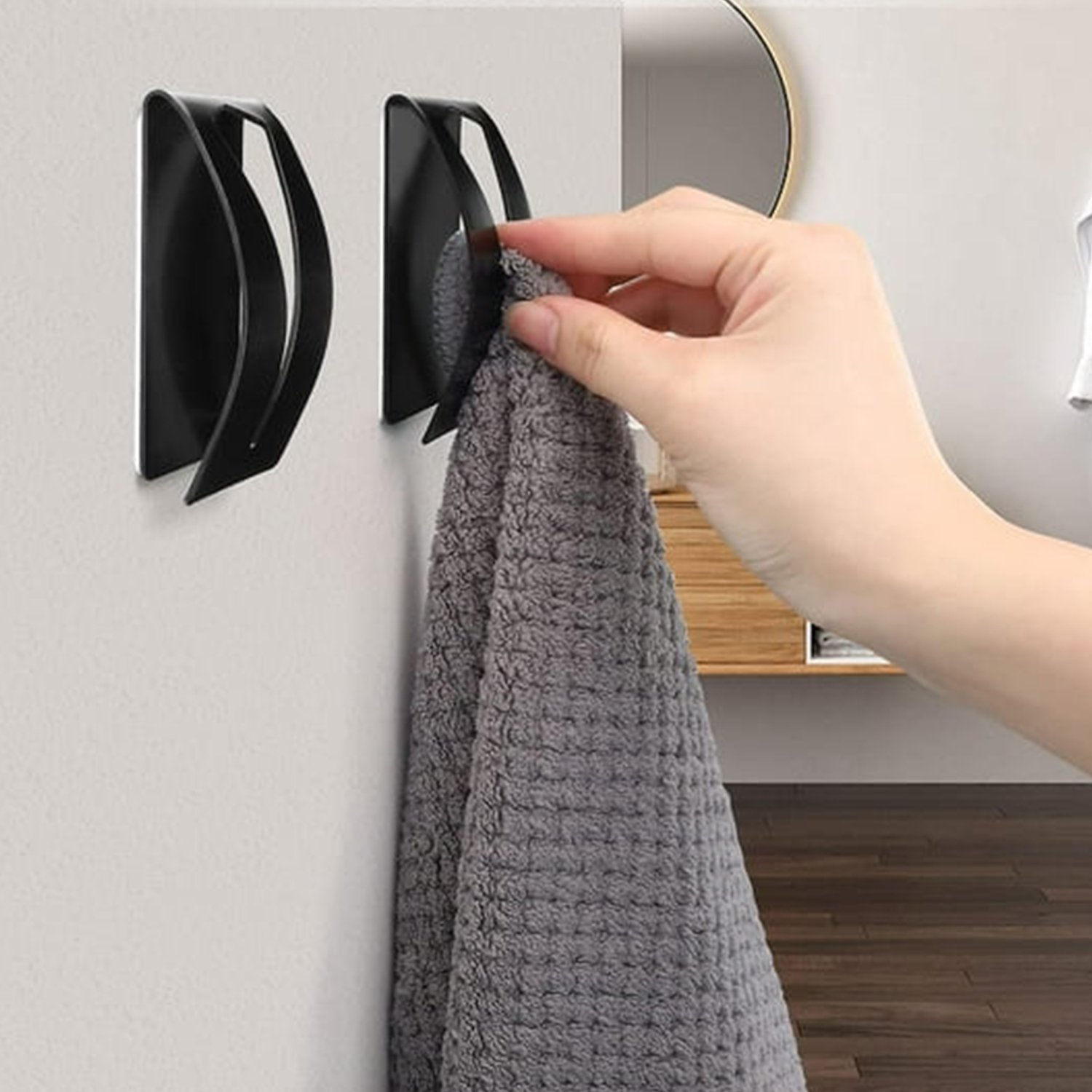 PERCHA NEGRA DE ACERO CON ADHESIVO