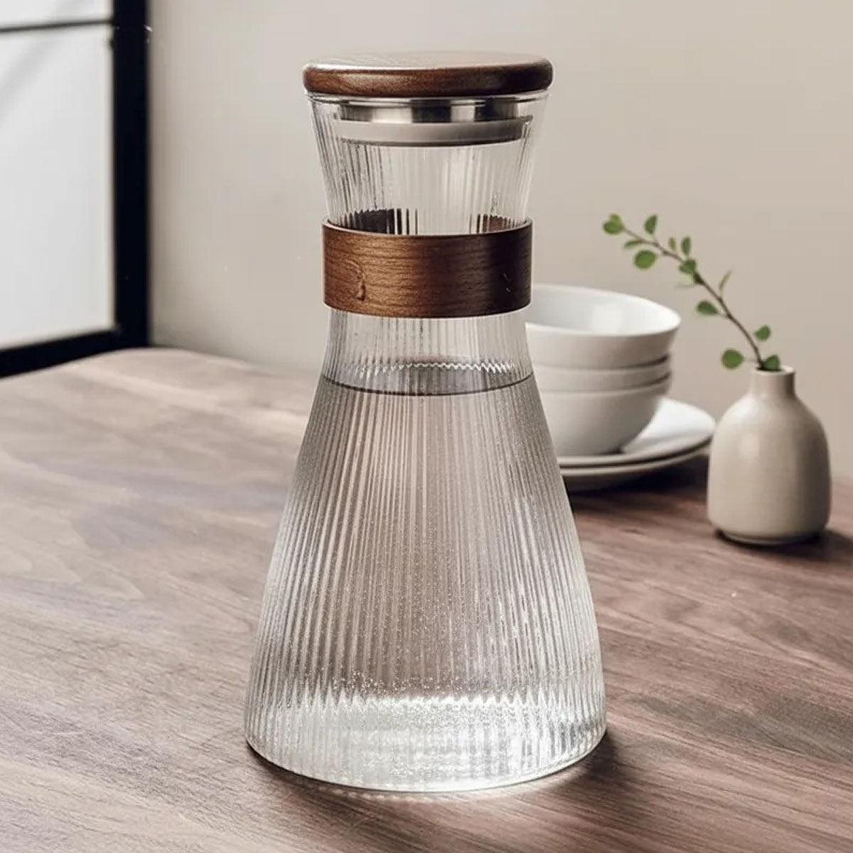 JARRA DE VIDRIO Y MADERA NATURAL