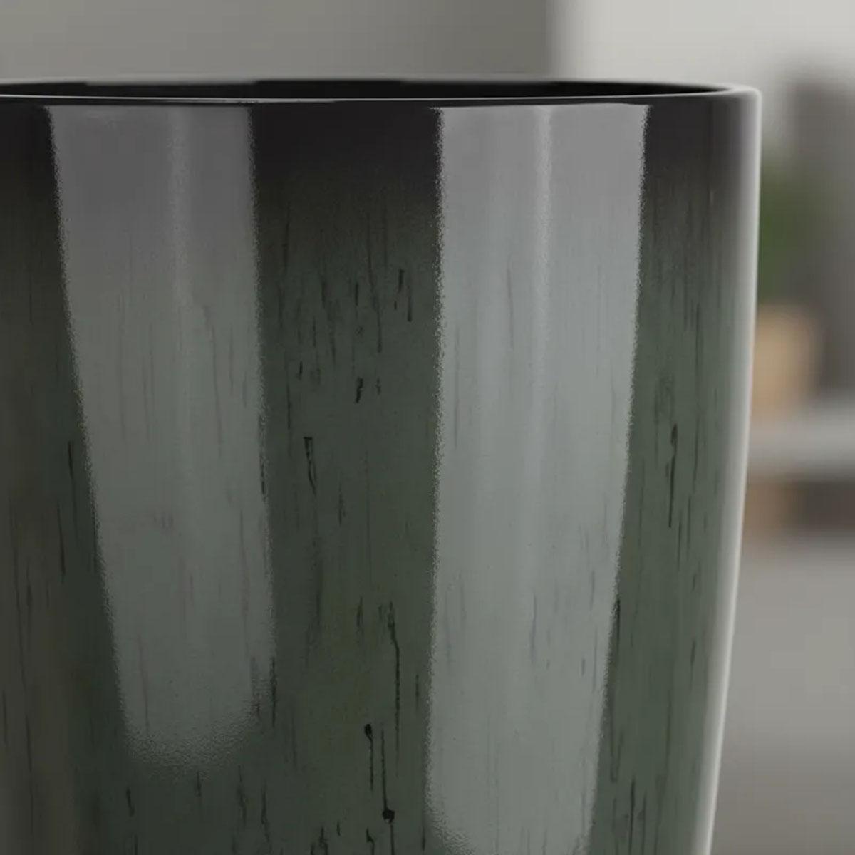 MACETA DE FIBRA VERDE MUSGO CONICA 54CM DE ALTO X 30CM DE DIAMETRO - Imagen 2